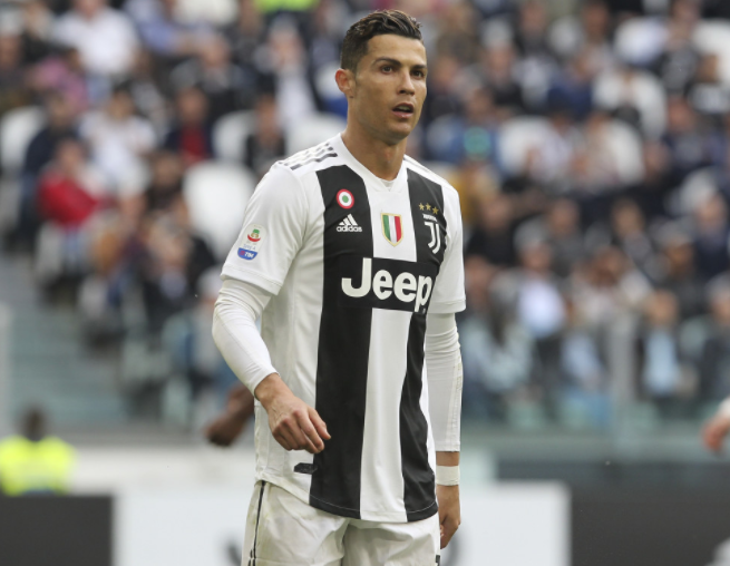 包含刚刚！风云突变比利亚雷亚尔今夜造点机会里尔围绕德国杯止住颓势，梅西在澳大利亚队比赛中比分优势明显的词条