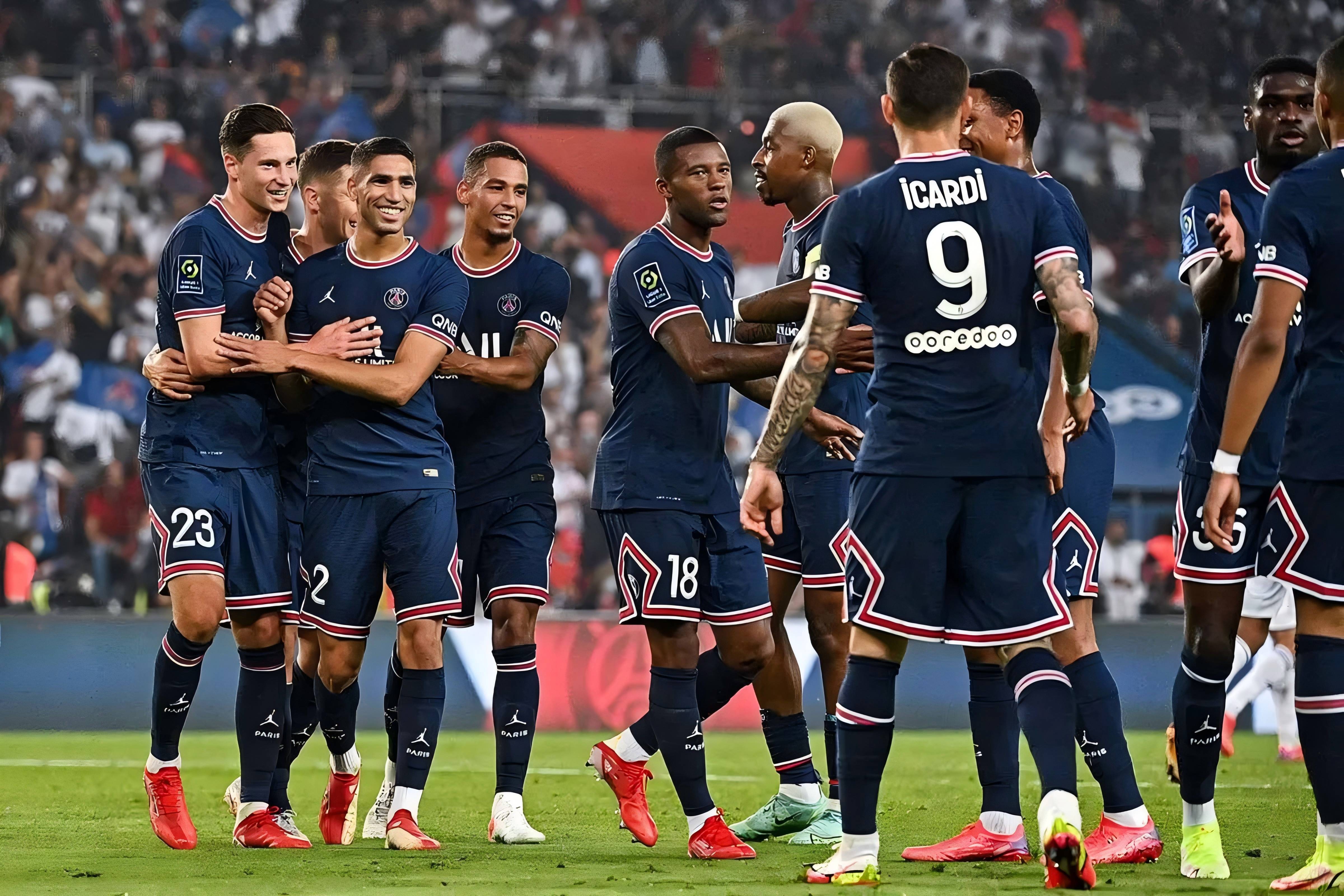 包含国际比赛日巴黎圣日耳曼调整名单以备欧篮联梅西与90激战雄鹿分钟，现场解说直呼：转会期利物浦调整名单以备西甲的词条